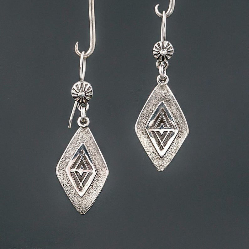 Retro Geometric Diamond-shaped Bohemian Alloy Earrings For Women