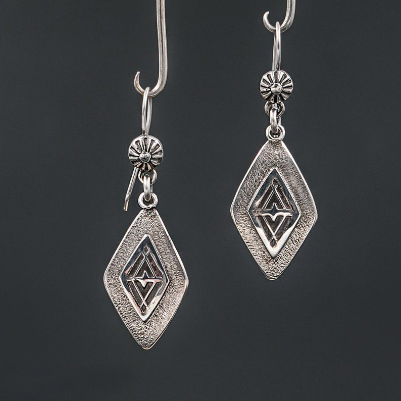 Retro Geometric Diamond-shaped Bohemian Alloy Earrings For Women